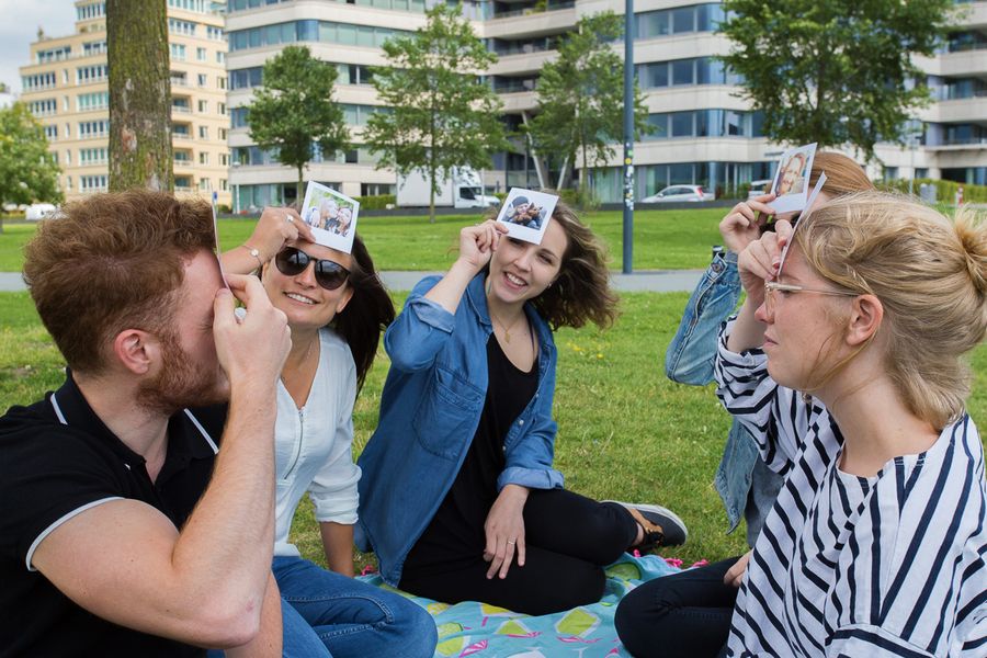 best group games guess who